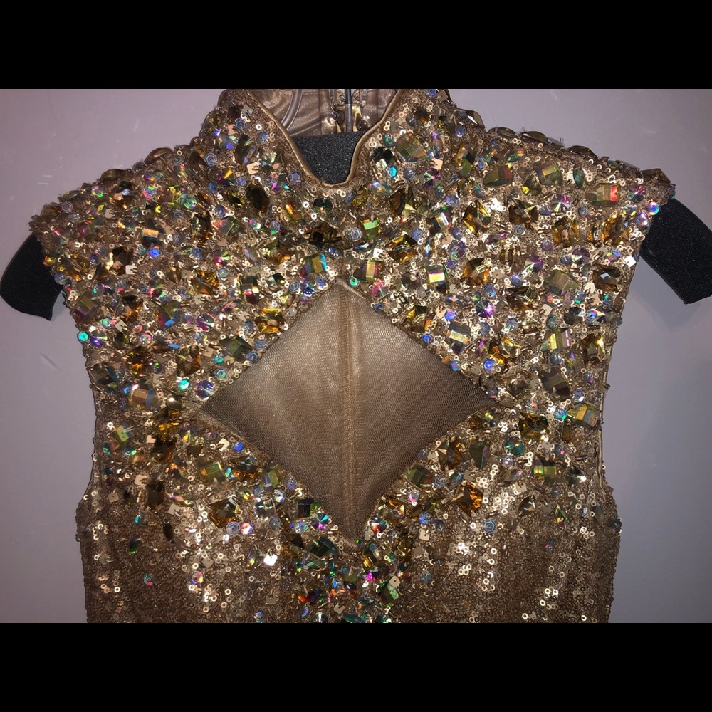 Jonathan Kayne prom dress size 6 gold sequin gown